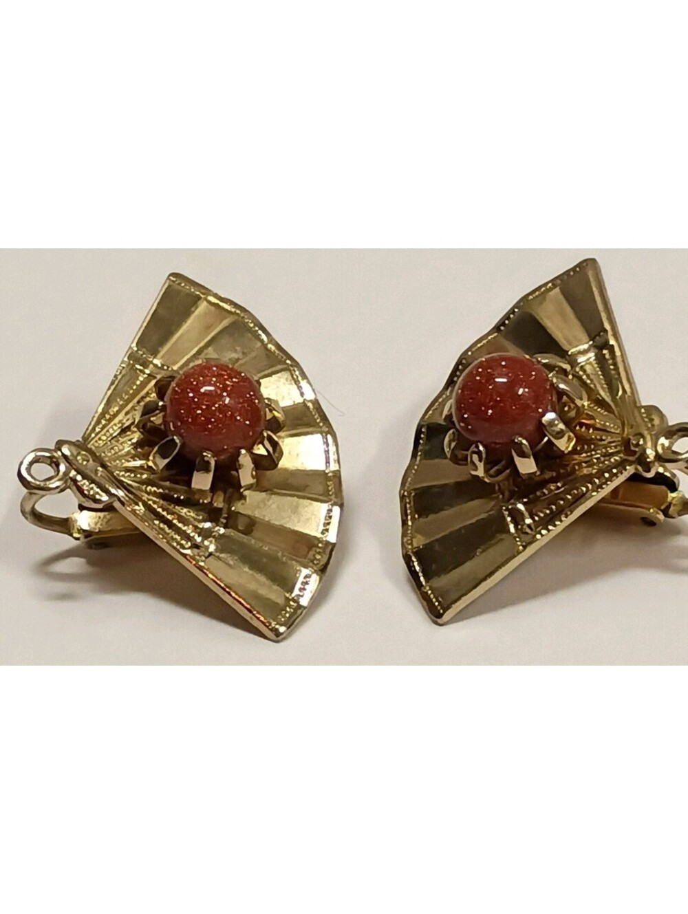 Vintage MCM 1950s Gold stone Sphere Fan Clip On Earrings